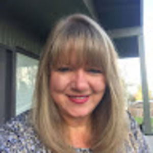 Meet your Posher, Corri